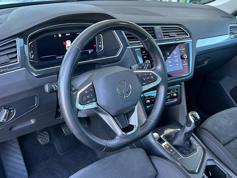 Volkswagen Tiguan (2020) 1.5 TSI Life - fotka 28 z 31