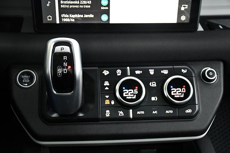 Land Rover Defender 110S D240 AWD MERIDIAN ČR - fotka 28 z 45