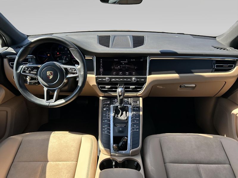 Porsche Macan 2.0 - fotka 17 z 29