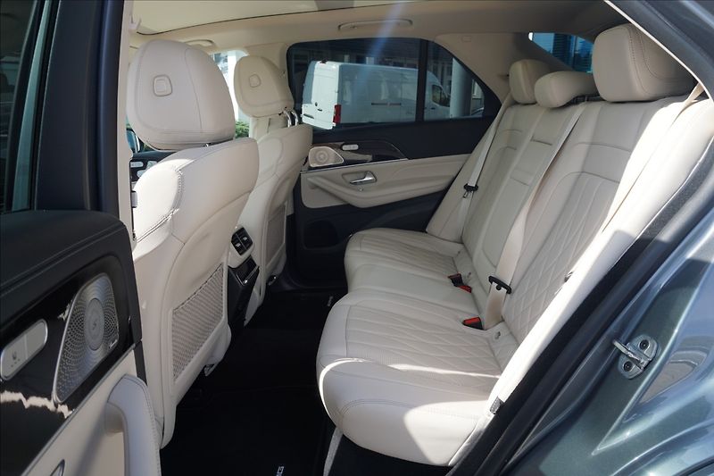 Mercedes-Benz GLE 3,0 AMG 53 4M 1.maj ČR - fotka 18 z 21