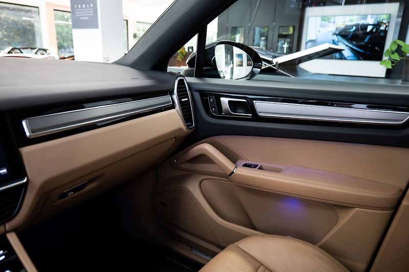 Porsche Cayenne Platinum Edition/Záruka/Bose - fotka 18 z 27