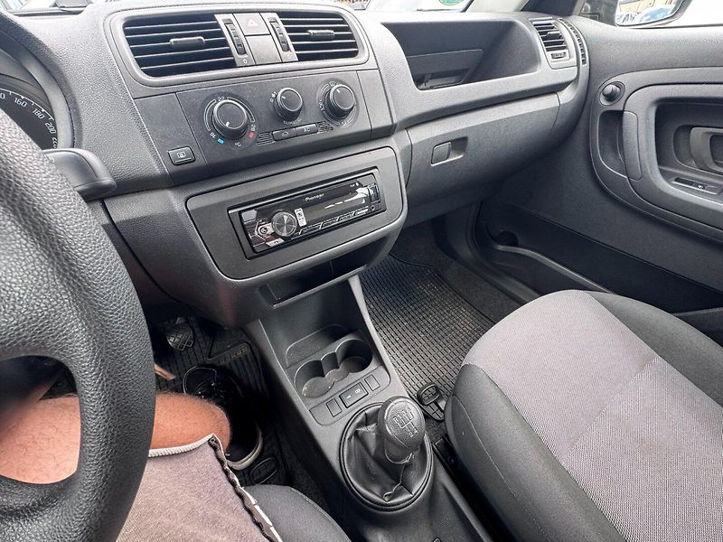 Škoda Fabia (2010) 1,4i 16V 63 KW 2.MAJ KILOMETRY - fotka 29 z 50