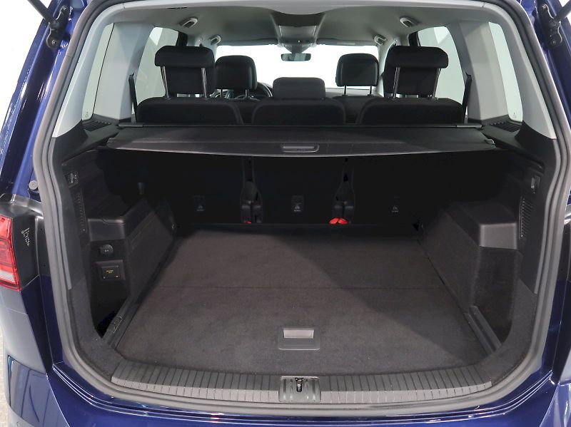 Volkswagen Touran (2023) HIGHLINE 2.0TDI 110KW DSG - fotka 36 z 37