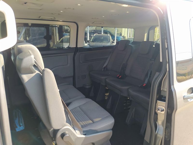 Ford Tourneo Custom (2022) 2,0 EcoBlue 110kW/150k L2 TITA - fotka 8 z 16