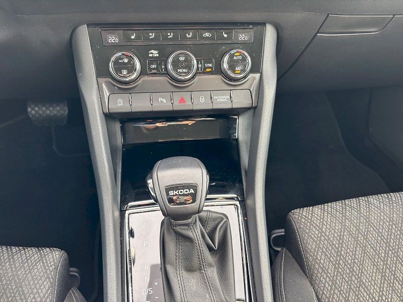 Škoda Karoq (2025) Top Selection 1.5 TSI DSG - fotka 32 z 32