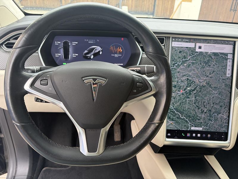 Tesla Model X (2018) 100D, MCU2, tazne,5mist - fotka 10 z 20