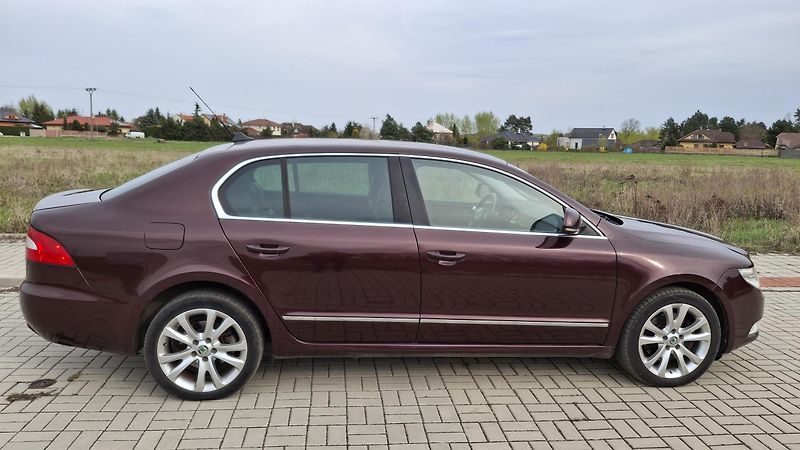 Škoda Superb 2.0 TDI 125 kw 1. majitel  - fotka 3 z 21