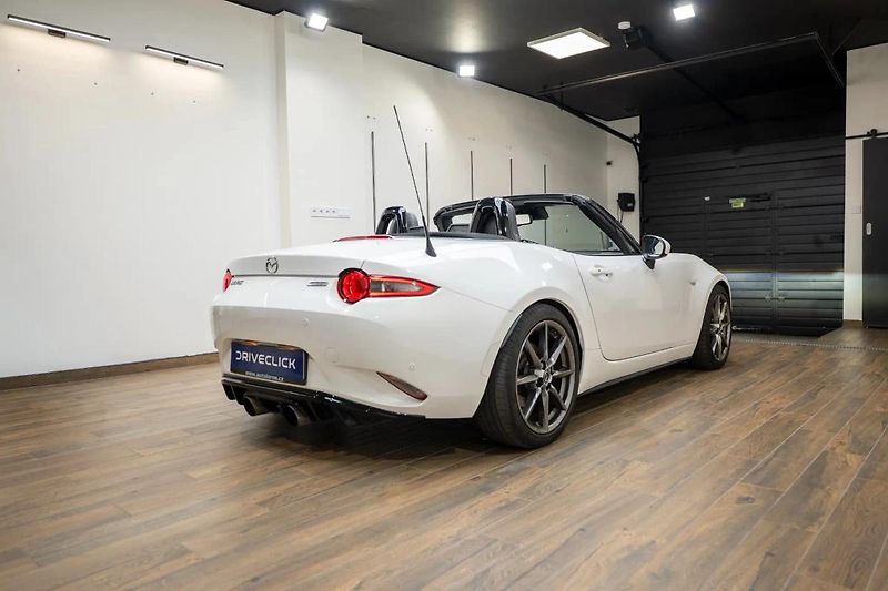 Mazda MX-5 2.0 118 kW RWD 6MT - fotka 4 z 29