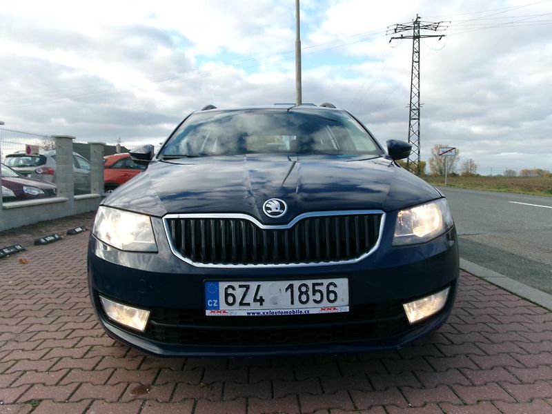Škoda Octavia (2014) 1,6TDI AC HF BT TEMP VÝHŘEV  - fotka 2 z 31