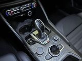 Alfa Romeo Giulia (2026) 2.9 V6 BiTurbo 520k QV Carbon - náhled 21