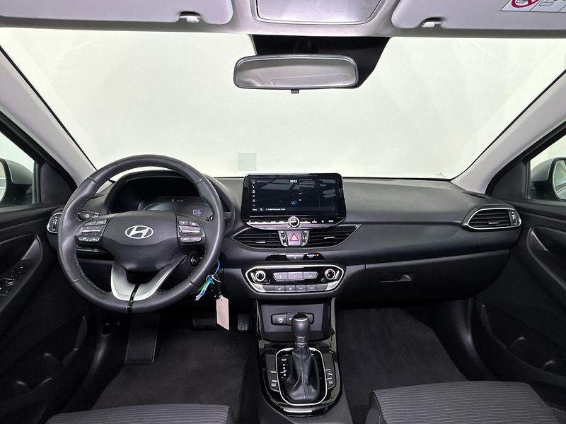 Hyundai i30 Smart DCT - fotka 5 z 26