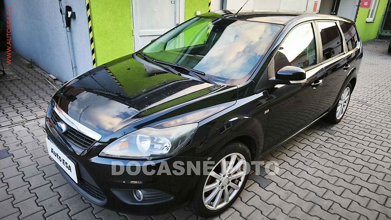 Ford Focus (2010) 1.8 i 16V, servis.kniha - fotka 1 z 3