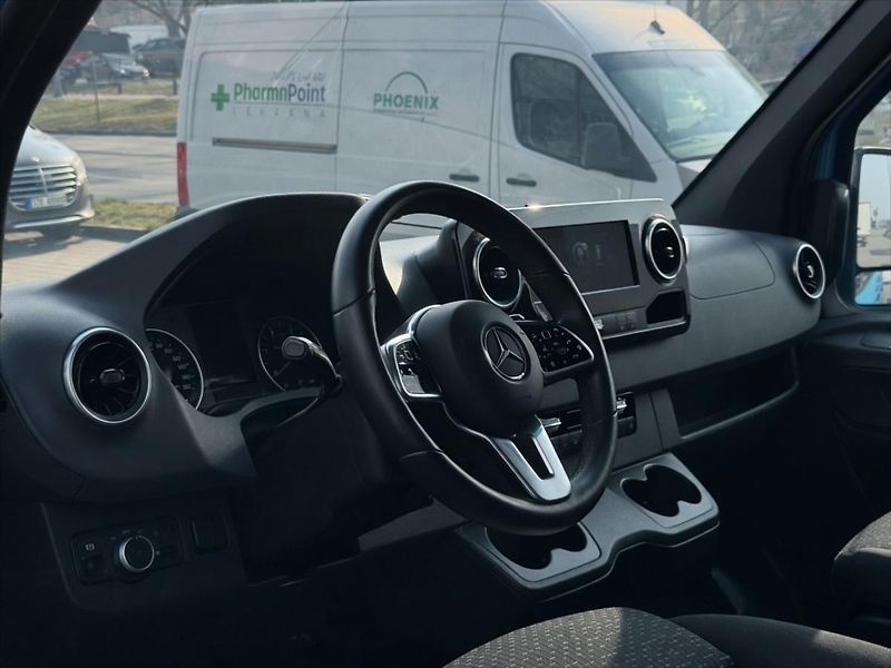 Mercedes-Benz Sprinter 2,0 319 CDI MIXTO S - fotka 8 z 12