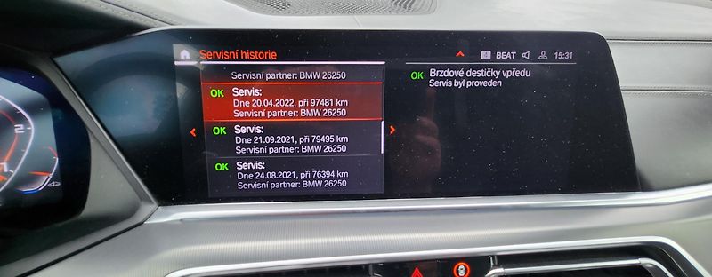 BMW X5 (2020) M50d SERVIS TAŽNÉ ČR IDIVIDUAL - fotka 39 z 48