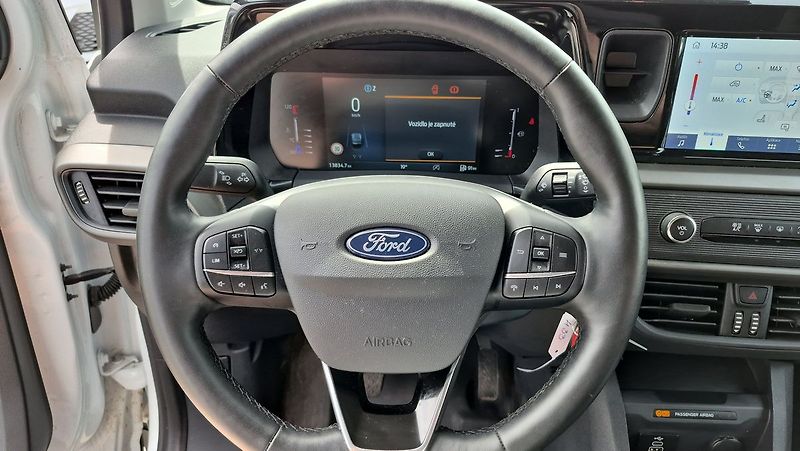 Ford Transit Courier 1,0 ECB Trend - fotka 12 z 21