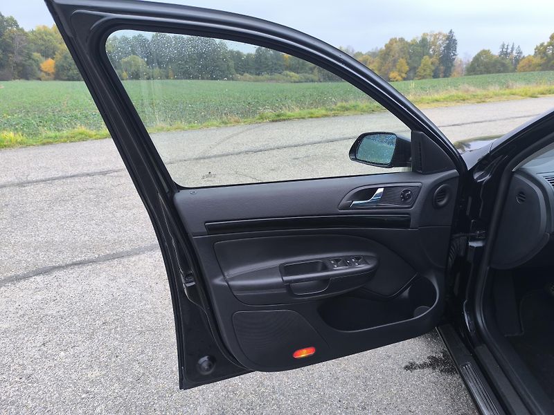 Škoda Octavia 1.9 TDi 4x4 SERVIS,DOL KM - fotka 15 z 38