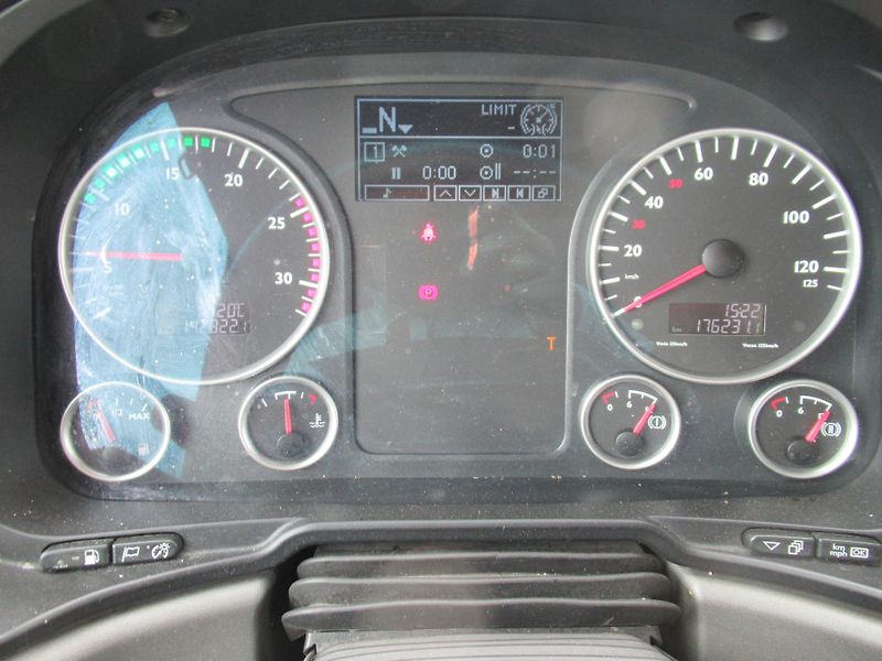 MAN TGX (2016) 26.400 manuál,retarder euro 6 - fotka 14 z 19