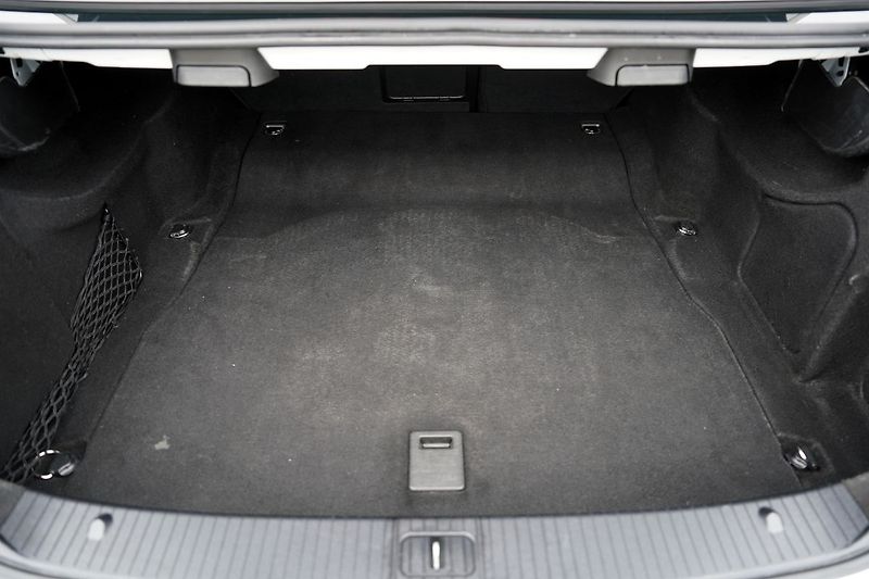 Mercedes-Benz Třídy E E 220d Avantgarde/kůže/AT/ČR - fotka 12 z 36