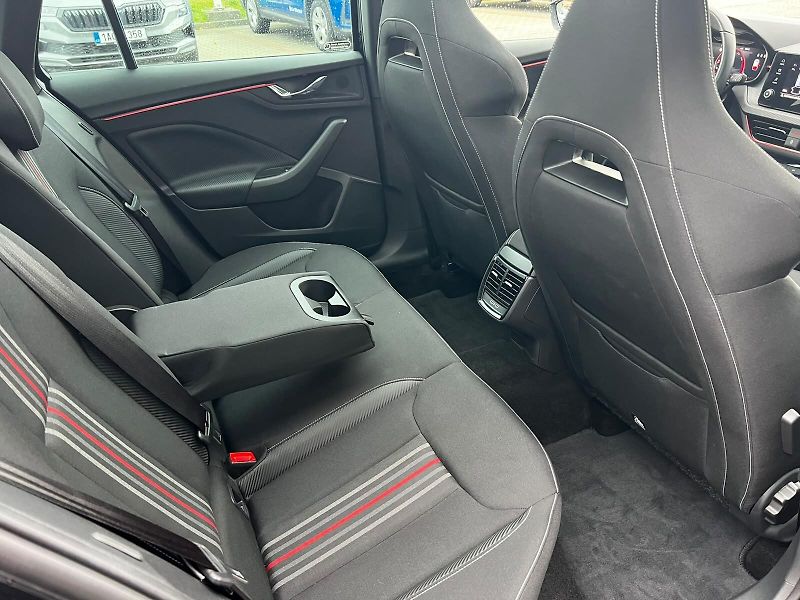 Škoda Scala Monte Carlo 1,0 TSI 85KW DSG - fotka 21 z 25