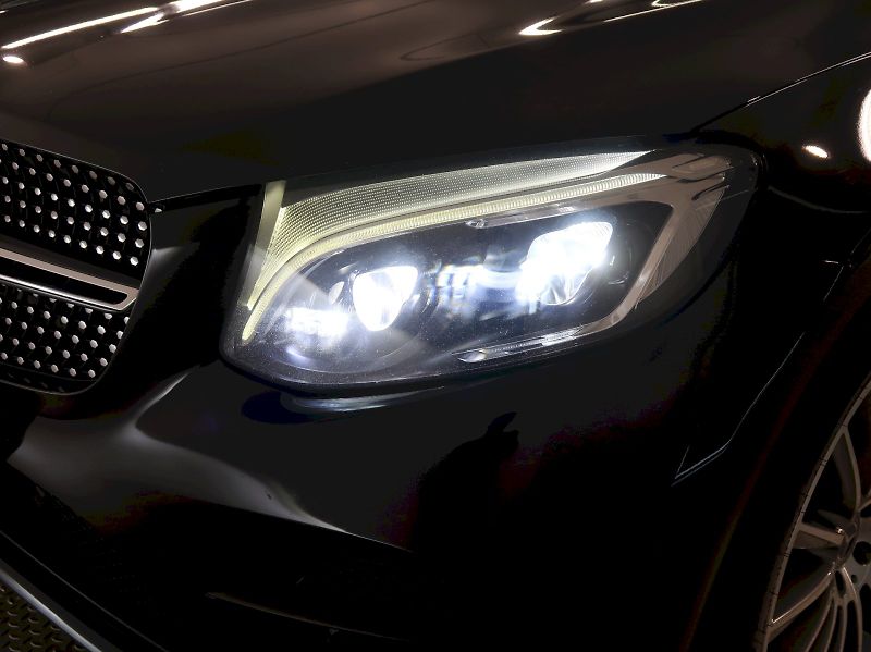 Mercedes-Benz GLC (2017) AMG 350D 190KW 4x4 TAŽNÉ BURMA - fotka 10 z 37