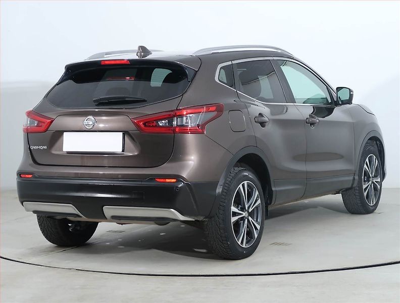 Nissan Qashqai (2018) N-Connecta 1.2 DIG-T - fotka 5 z 23