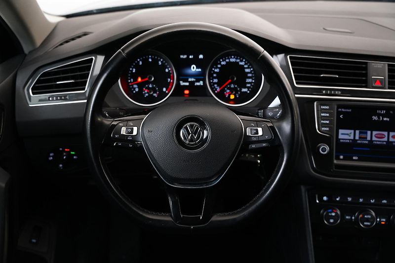 Volkswagen Tiguan - fotka 17 z 26