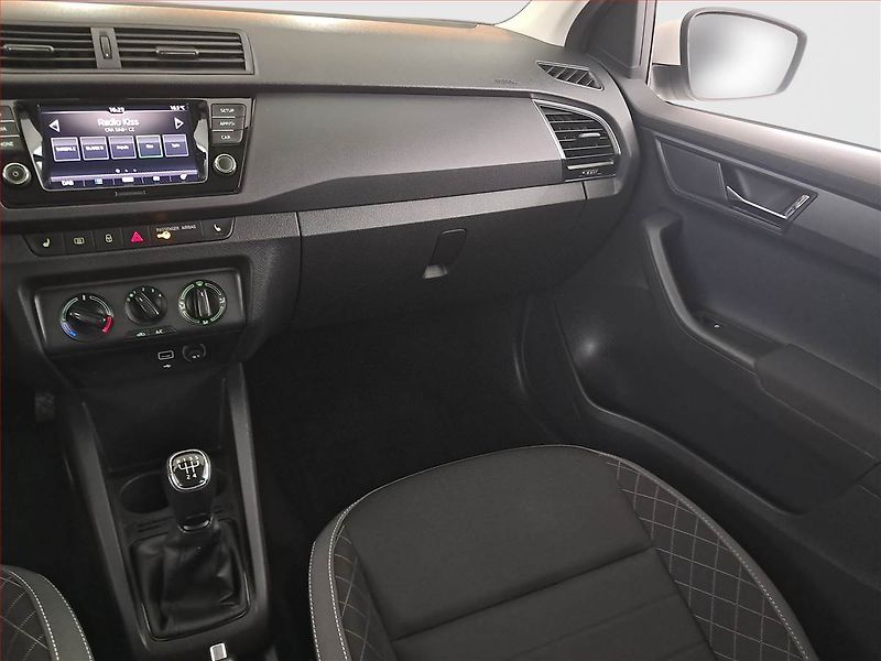 Škoda Fabia (2022) Ambition Plus 1.0 TSI, ČR - fotka 8 z 19