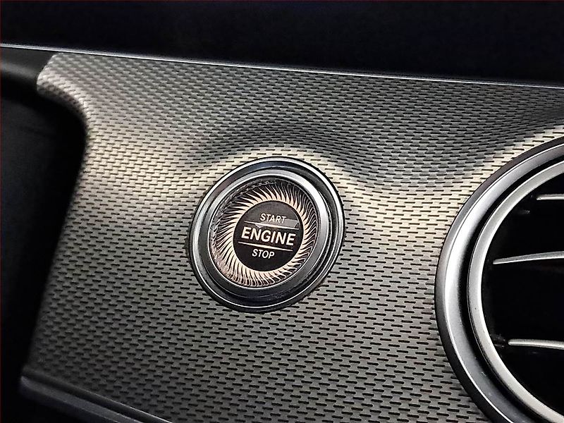 Mercedes-Benz Třídy E (2016) E 220 d, Automat, Navi - fotka 18 z 23