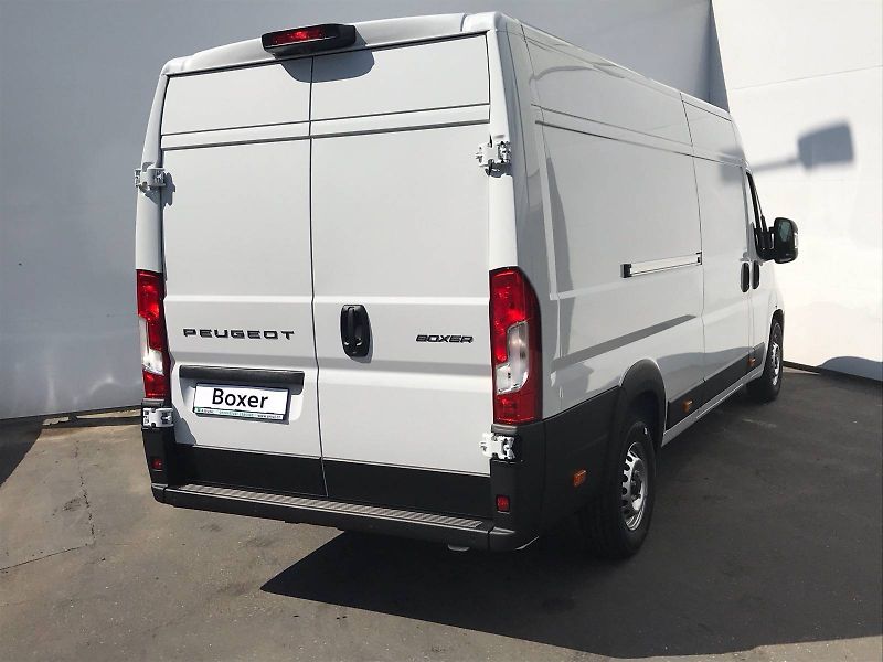 Peugeot Boxer (2026) 4350 L4H2 MAN6 2,2 BlueHDi - fotka 2 z 6