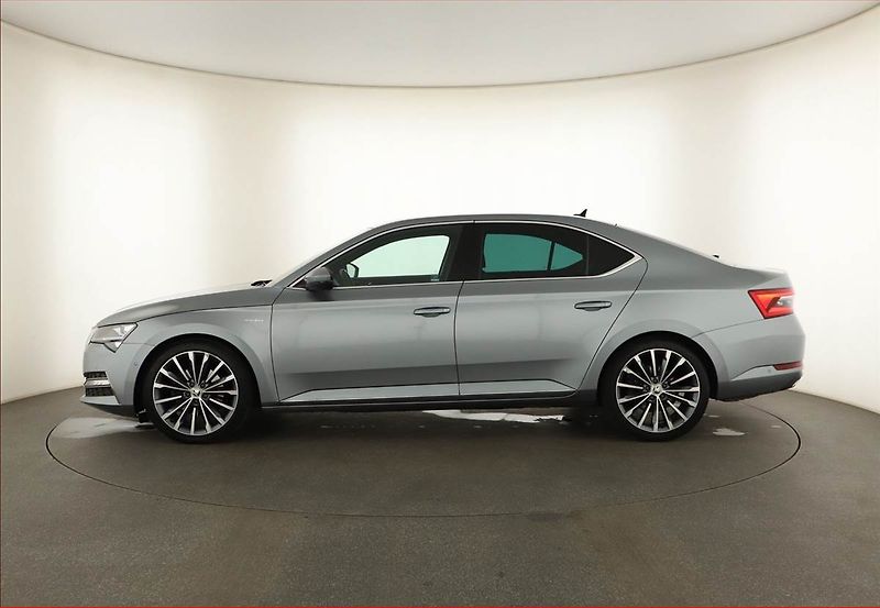 Škoda Superb (2019) Laurin&Klement 2.0 TSI - fotka 3 z 19