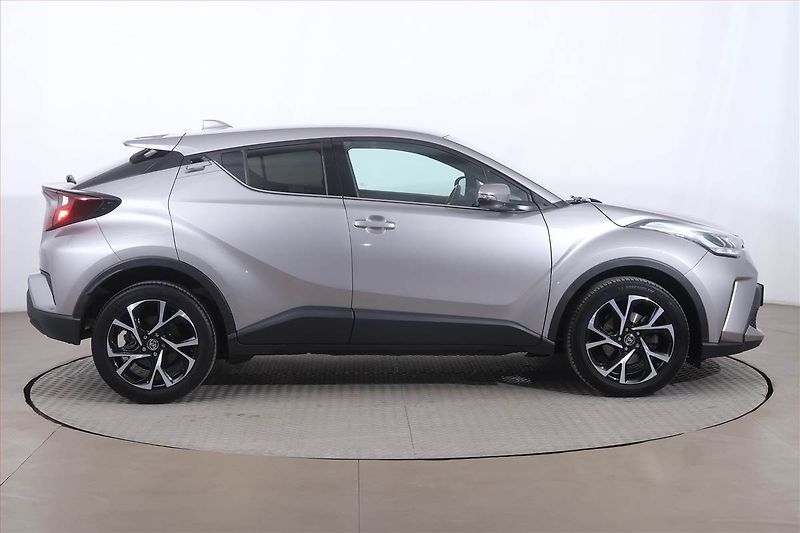 Toyota C-HR (2019) Comfort 1.2 Turbo, Tempomat - fotka 6 z 22