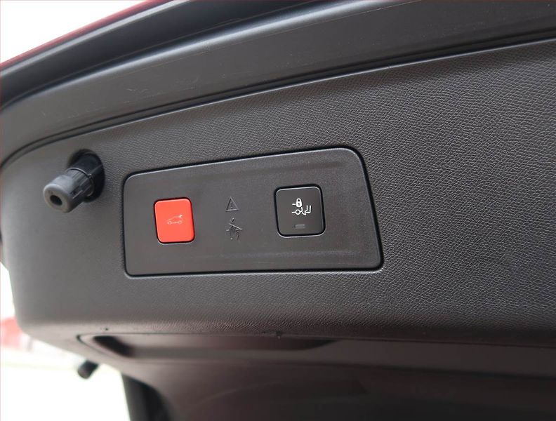 Peugeot 508 (2019) 1.5 BlueHDi, Automat - fotka 16 z 22