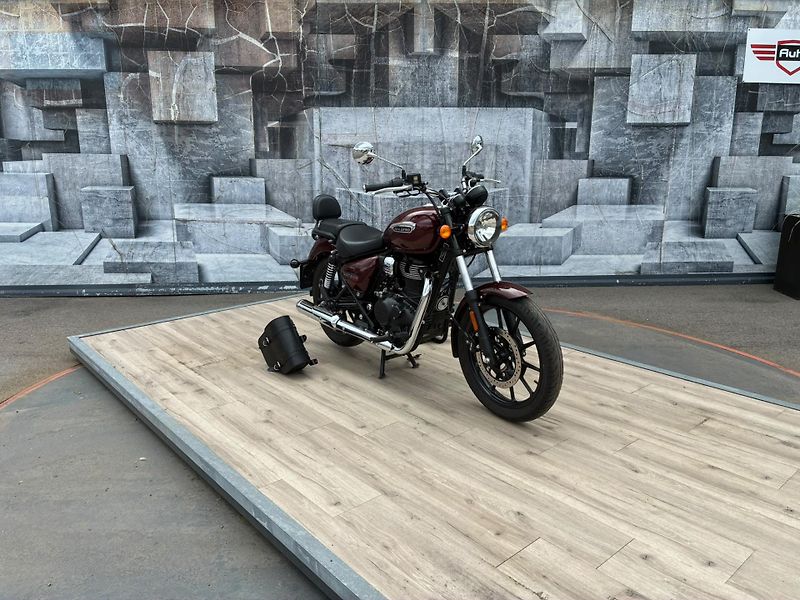 Royal Enfield Meteor 350 (2022) - fotka 1 z 19