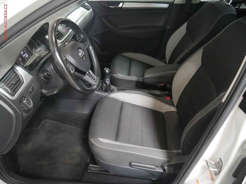 Škoda Rapid (2018) 1.0 TSi, ČR, servis.kniha, AC - fotka 9 z 19
