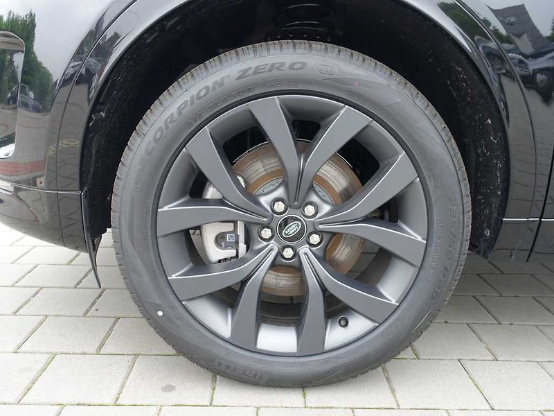 Land Rover Discovery Sport 2,0 R-Dynamic SE D200 - fotka 2 z 36