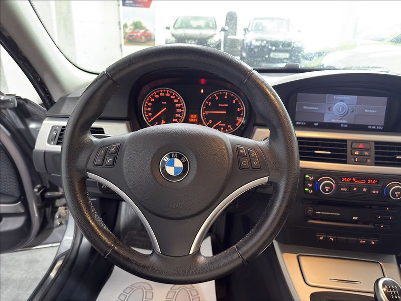 BMW Řada 3 2,0   i 125KW ANGEL NAVI TEMPO - fotka 8 z 26