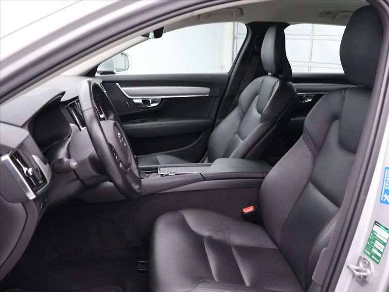 Volvo V90 2,0 T5 184kW Momentum CZ DPH - fotka 11 z 36