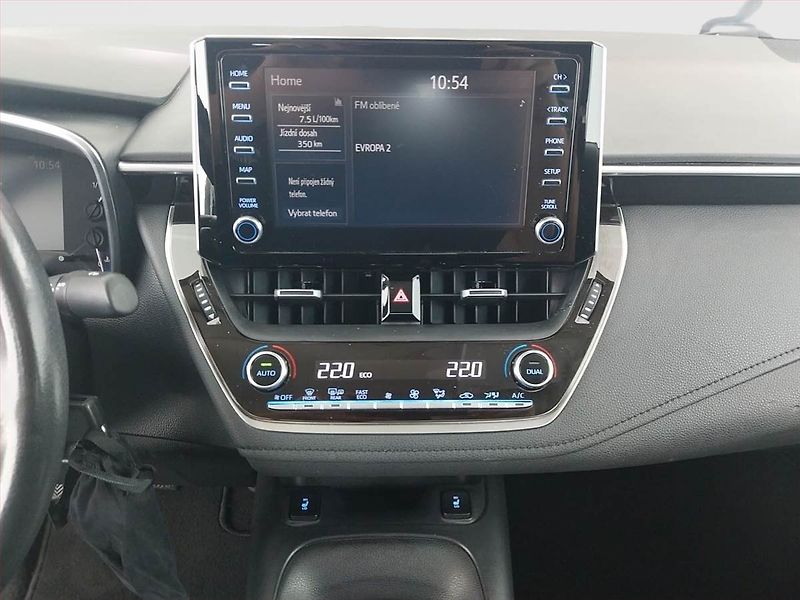 Toyota Corolla (2019) 1.6 Valvematic, Serv.kniha - fotka 12 z 18