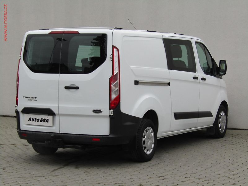 Ford Transit Custom (2017) 2.0TDCi L2 6míst, 2.maj,ČR - fotka 4 z 15