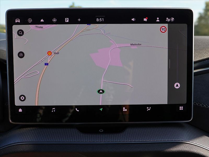 Škoda Kodiaq 2,0 TDI DSG 4x4 Sportline 7-Mí - fotka 37 z 42