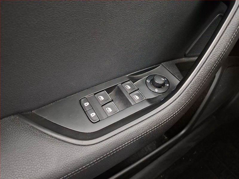 Škoda Superb (2020) Laurin&Klement 2.0 TDI - fotka 17 z 18