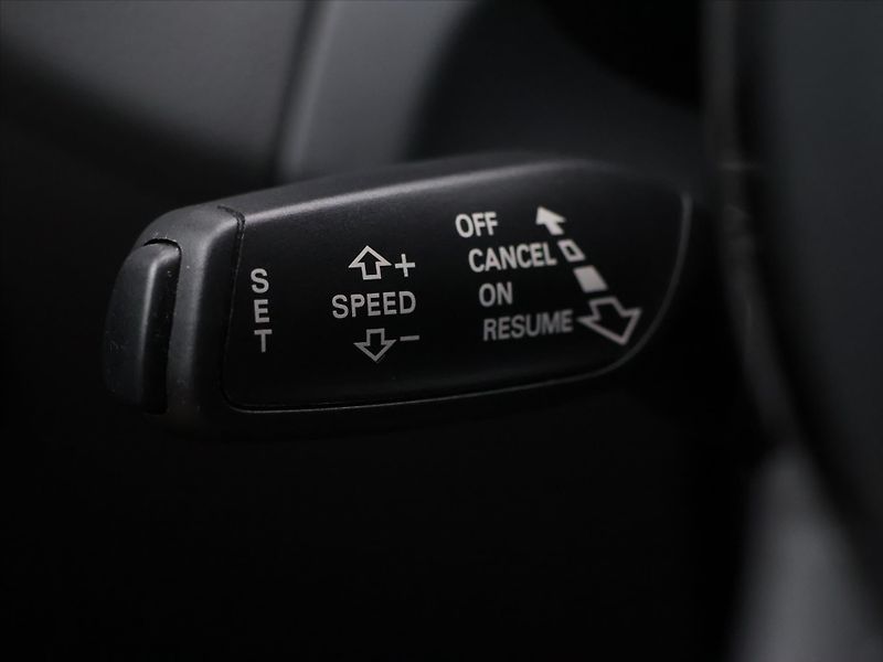 Audi Q5 2,0 TDI 140kW quattro S-Line - fotka 19 z 33