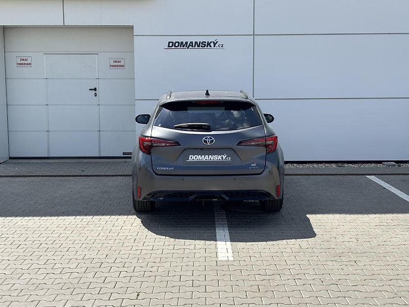 Toyota Corolla (2026) TS 2.0 HEV GR SPORT  - fotka 11 z 14