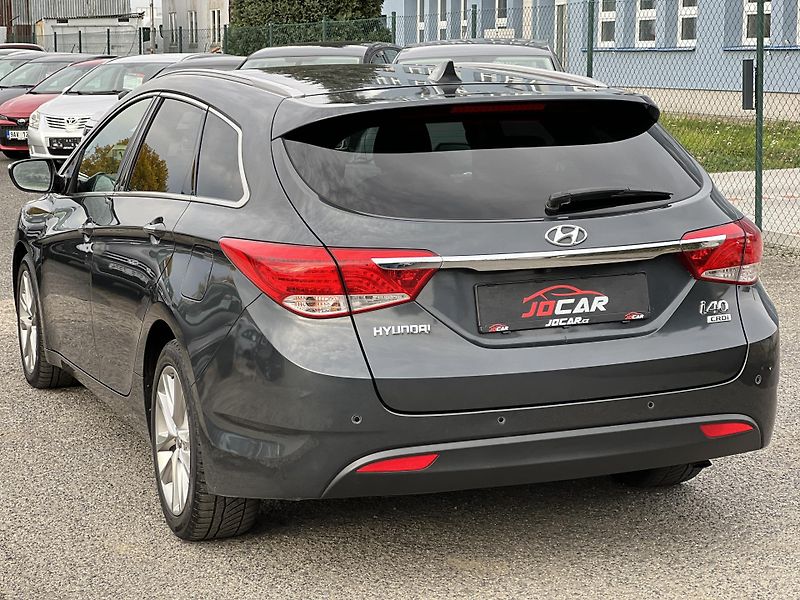 Hyundai i40 1.7CRDi NAVI KAMERA TEMPOMAT - fotka 5 z 46
