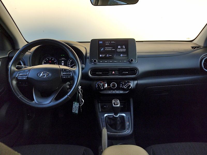 Hyundai Kona (2023) 1,0 T-GDi 88 Kw - fotka 5 z 38