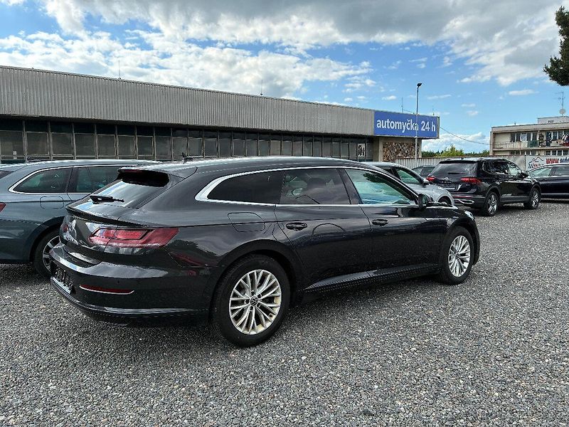 Volkswagen Arteon Shooting Brake 2,0 TDI,TAŽNÉ,KEYLESS,CAR PLAY - fotka 8 z 19