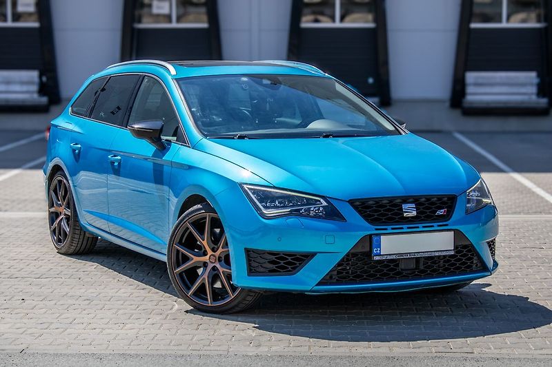 Seat Leon Cupra ST 2016 - fotka 3 z 40