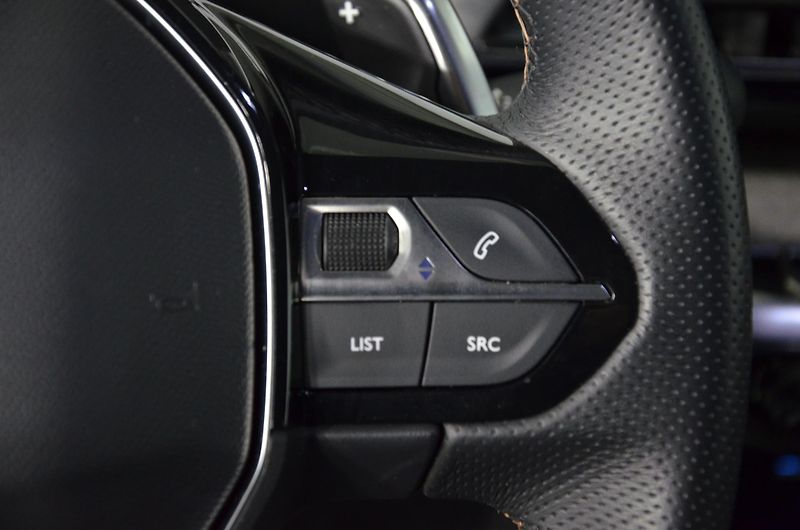 Peugeot 3008 (2023) PHEV 300 GT AWD AT - fotka 14 z 22