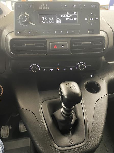 Peugeot Partner 1.5 BlueHDI, 75 kW, ČR, 1.MAJ. - fotka 15 z 22