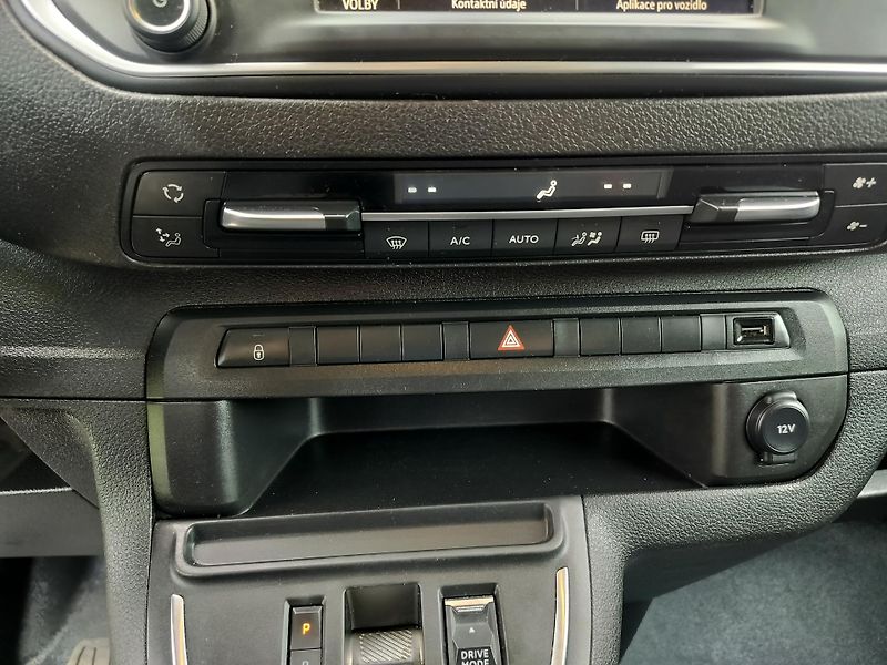 Opel Vivaro e, navigace, 9míst - fotka 17 z 27